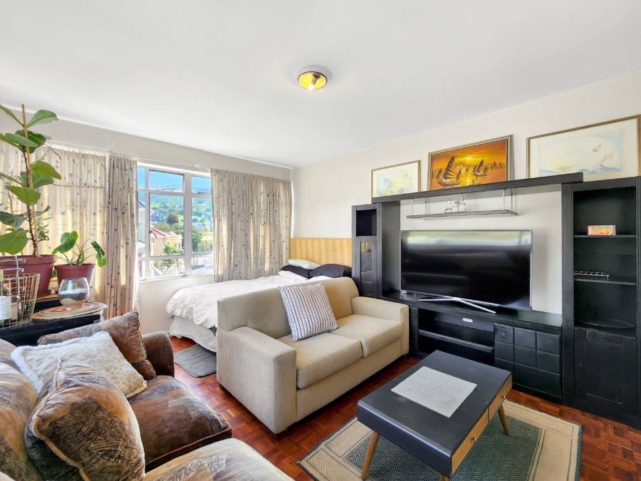 2 Bedroom Property for Sale in Gardens Western Cape